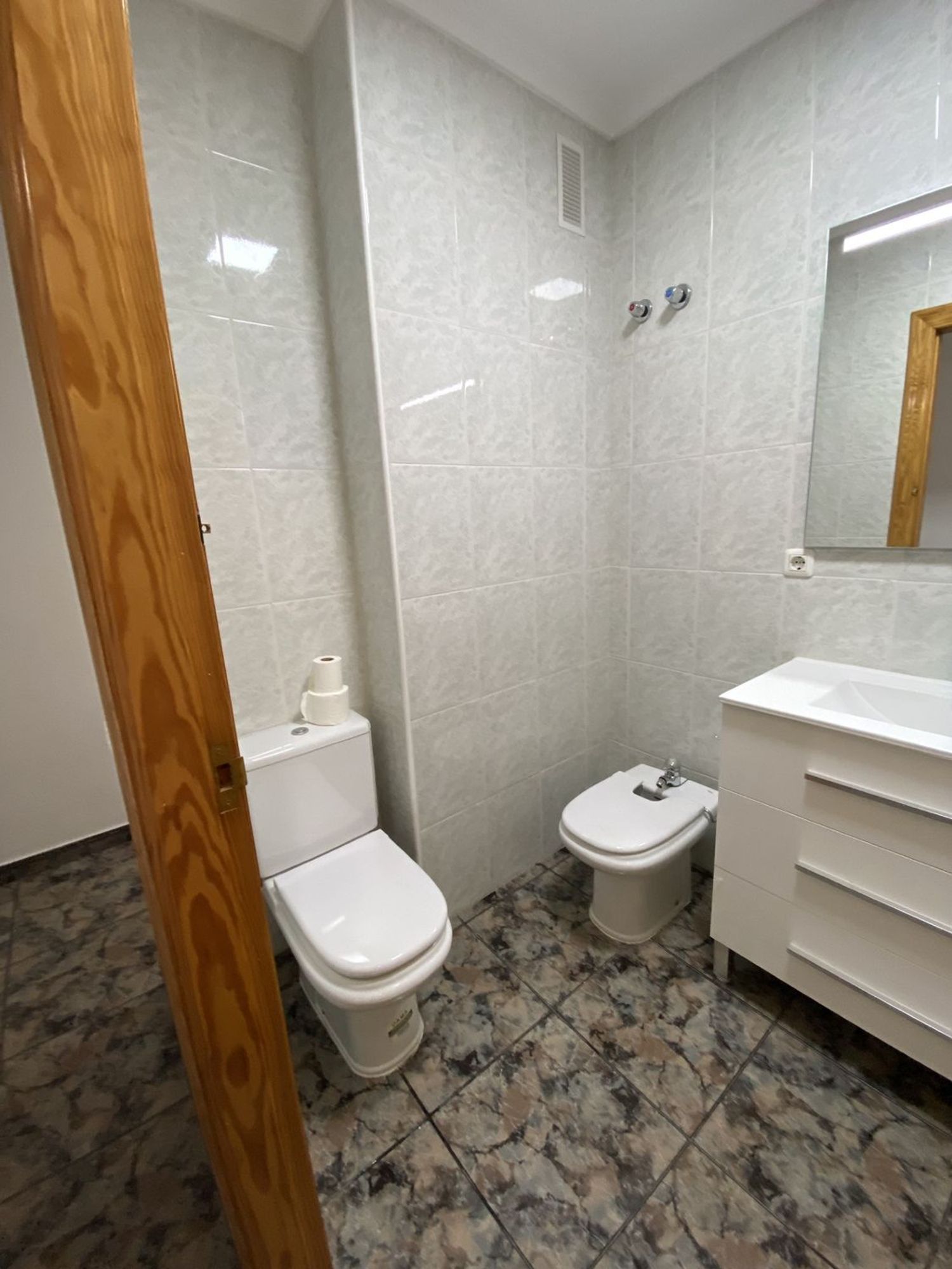 Piso en avenida Juan Carlos I, 26 - Foto 8