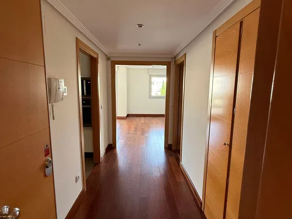 Piso en avenida Rey Juan Carlos I, 15 - Foto 4