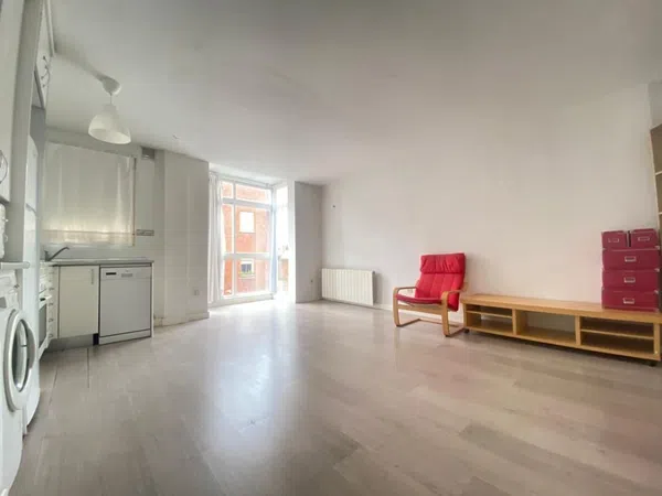 Piso en calle de Nuestra Señora del Carmen, 52