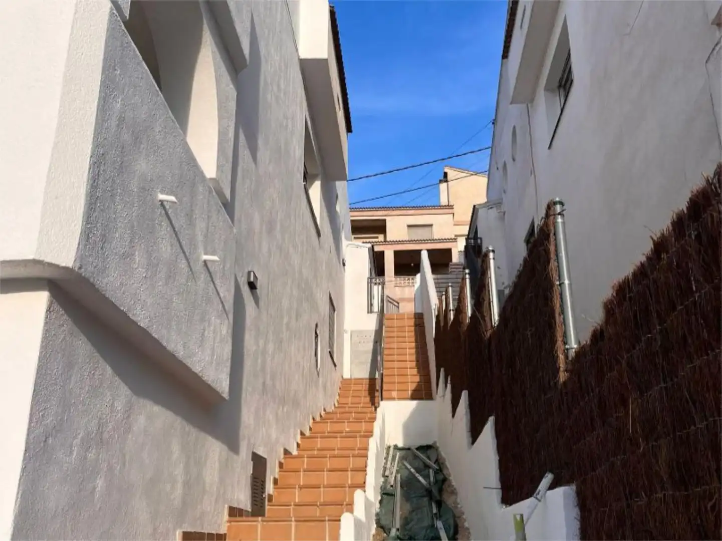 Casa adosada en  Carrer de Bolívia 17 - Foto 5