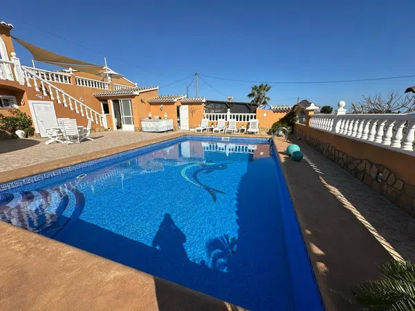 Chalet pareado en Desconocido, 8 - Foto 1