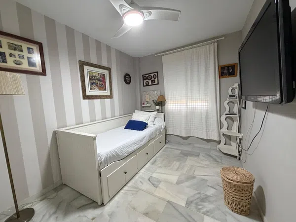 Chalet adosado en Calle Mar Adriático, 27, Vistahermosa - Foto 6