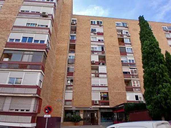 Piso en calle de Mota del Cuervo, 76