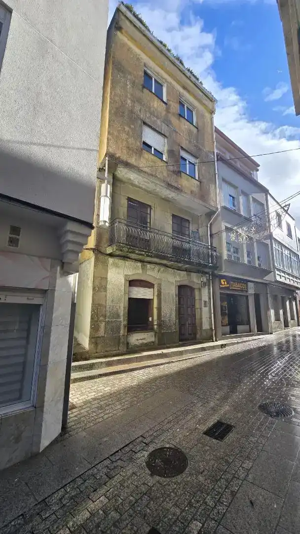 Casa adosada en  Rúa Rosalia de Castro 27 - Foto 2