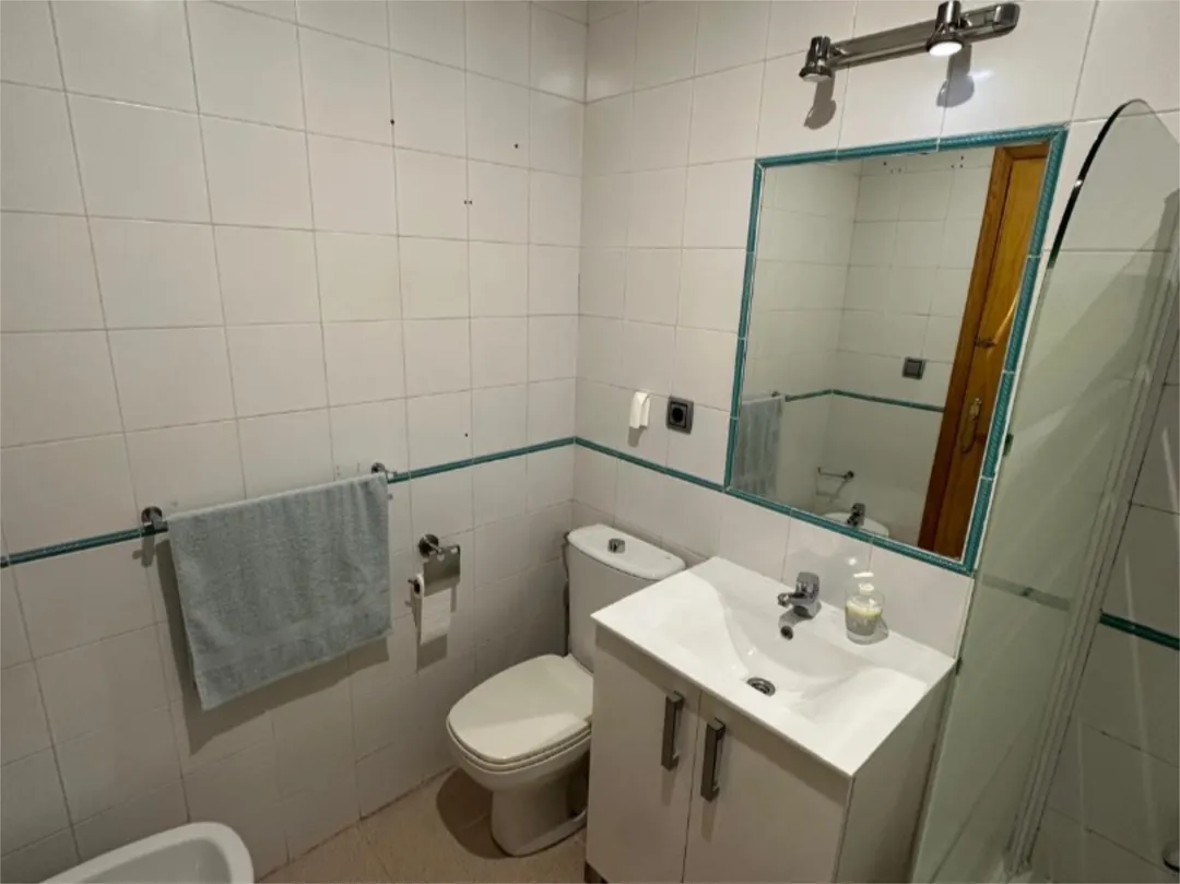 Piso en  Avenida de Medina Sidonia 7 - Foto 12