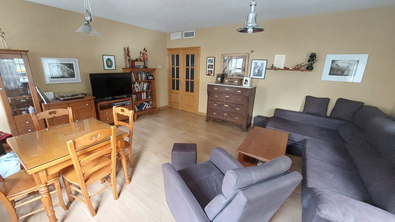 Piso en calle Reñidero de Gallos, 1 - Foto 1