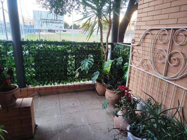 Chalet adosado en calle Burdeos, 21 - Foto 2