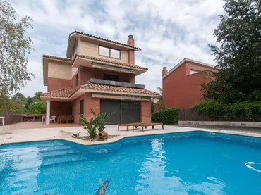 Chalet en Sant Cugat del Vallès - Foto 2