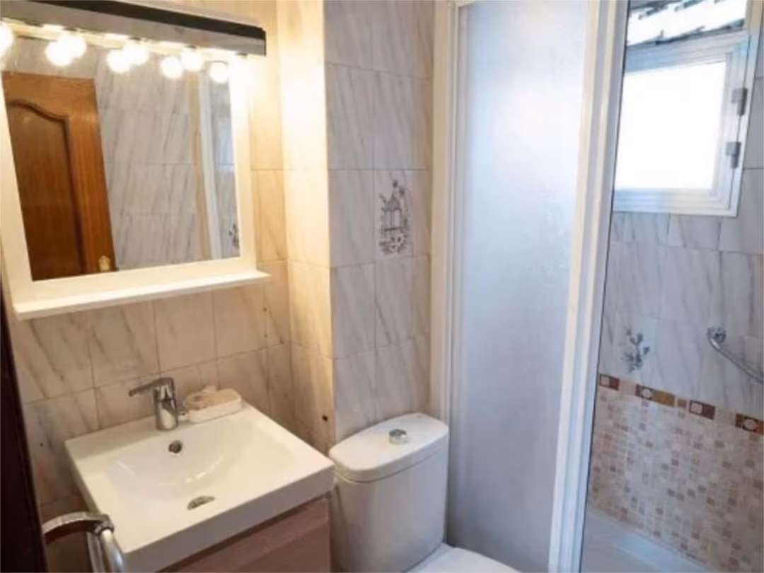 Piso en  Carrer de Gènova 22 - Foto 6