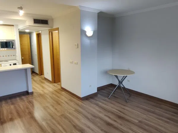 Estudio en glorieta de las Amazonas, 57