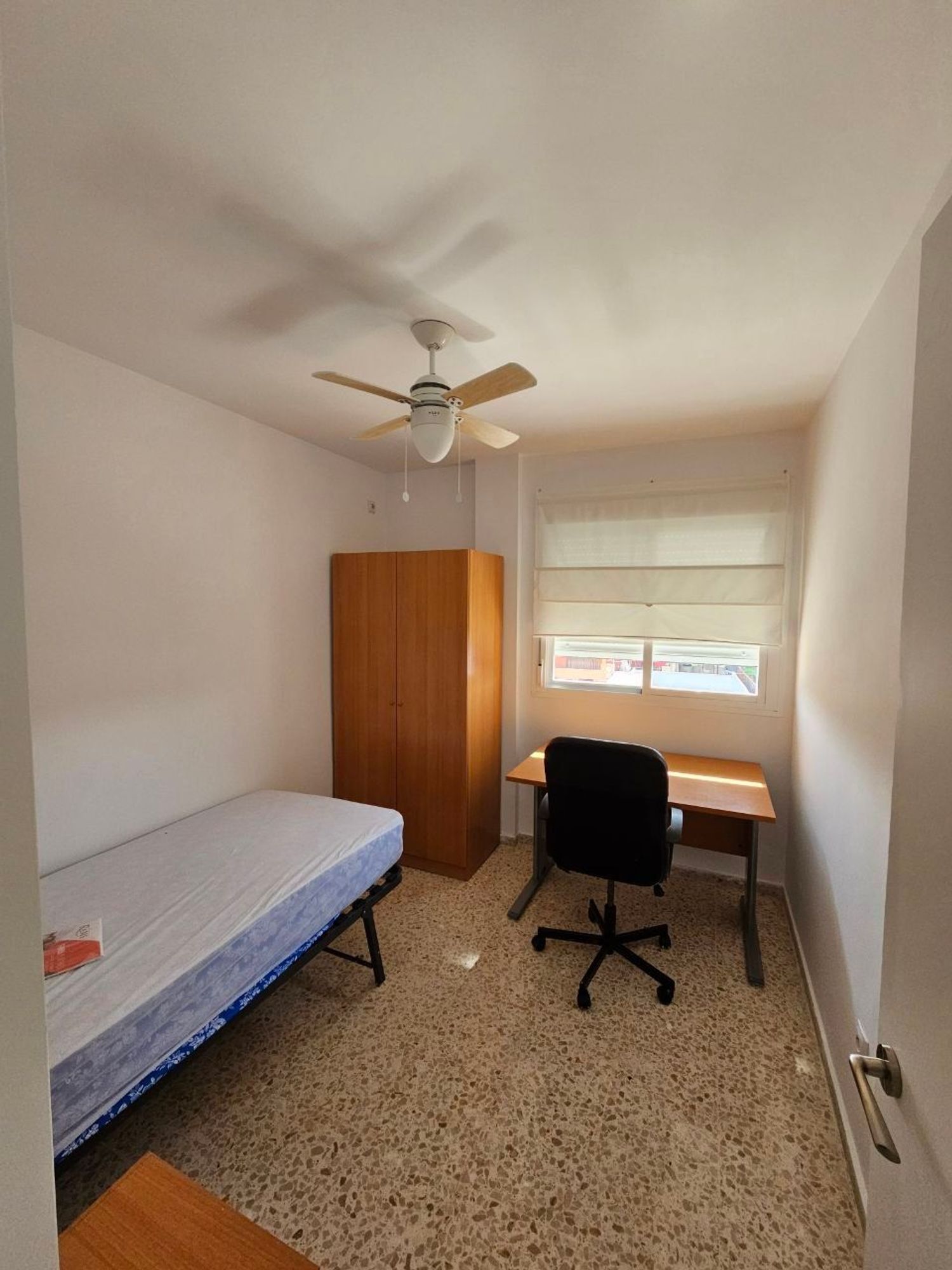 Estudio en Calle Binéfar, 5, La Plata - Foto 4