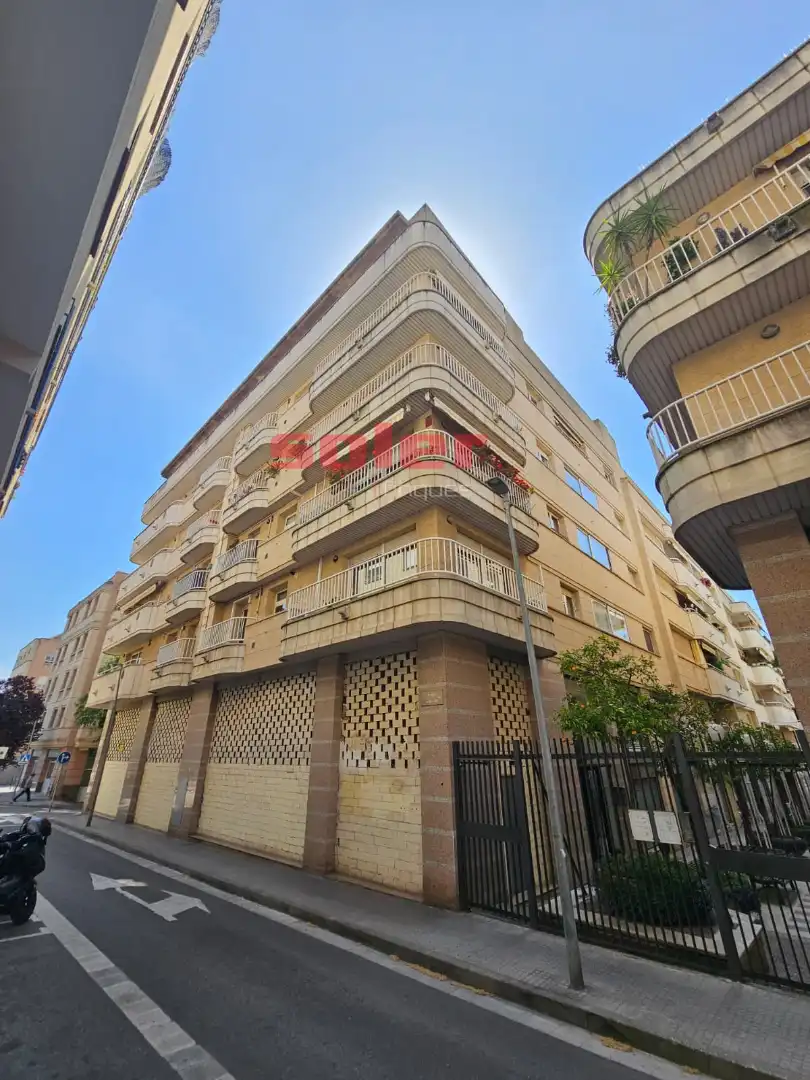 Local comercial en  Carrer de Borrell - Foto 8