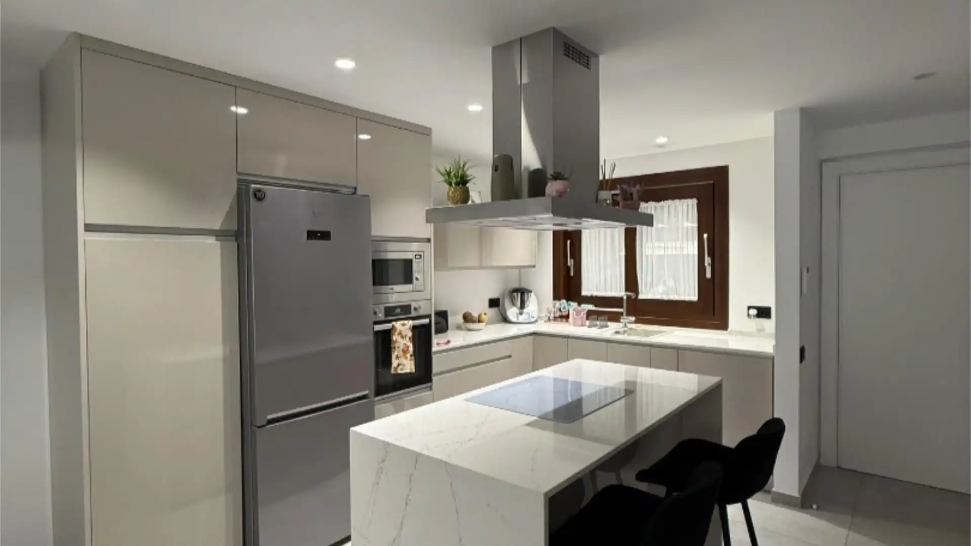 Piso en  Calle Diego de León 55 - Foto 9