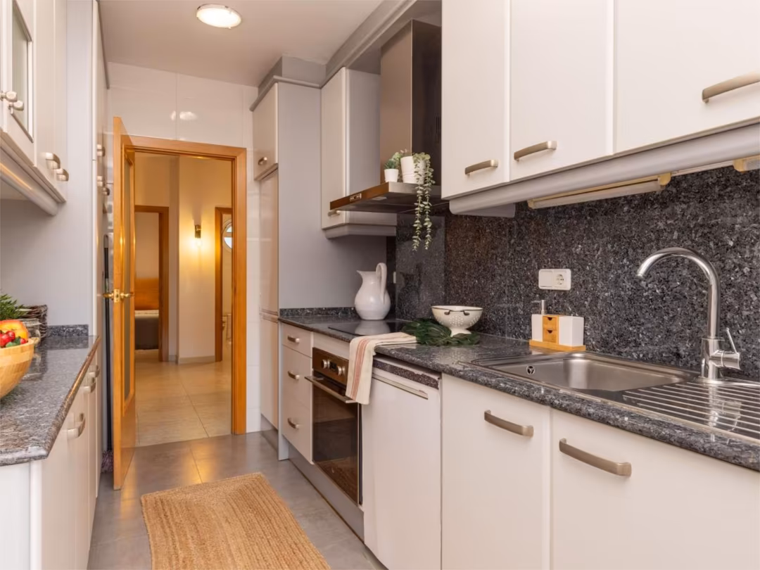 Piso en  Carrer de Galileu 341 - Foto 3