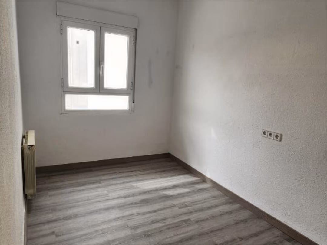 Piso en  Calle de María Lostal 32 - Foto 8