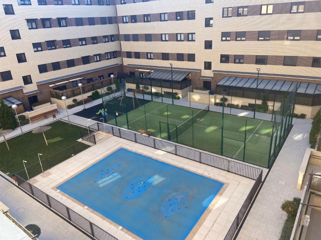 Piso en  Calle del Mirador de la Reina 129