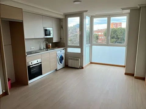 Piso en calle de Palomares, 43