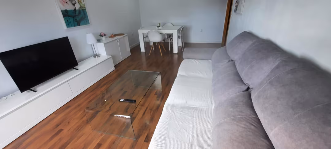 Piso en  Avenida 3 de Abril de 1979 1 - Foto 11