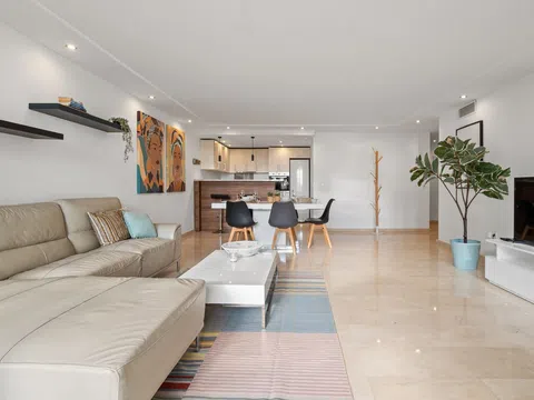 Piso en calle Rafaela Aparicio, 5 - Foto 3