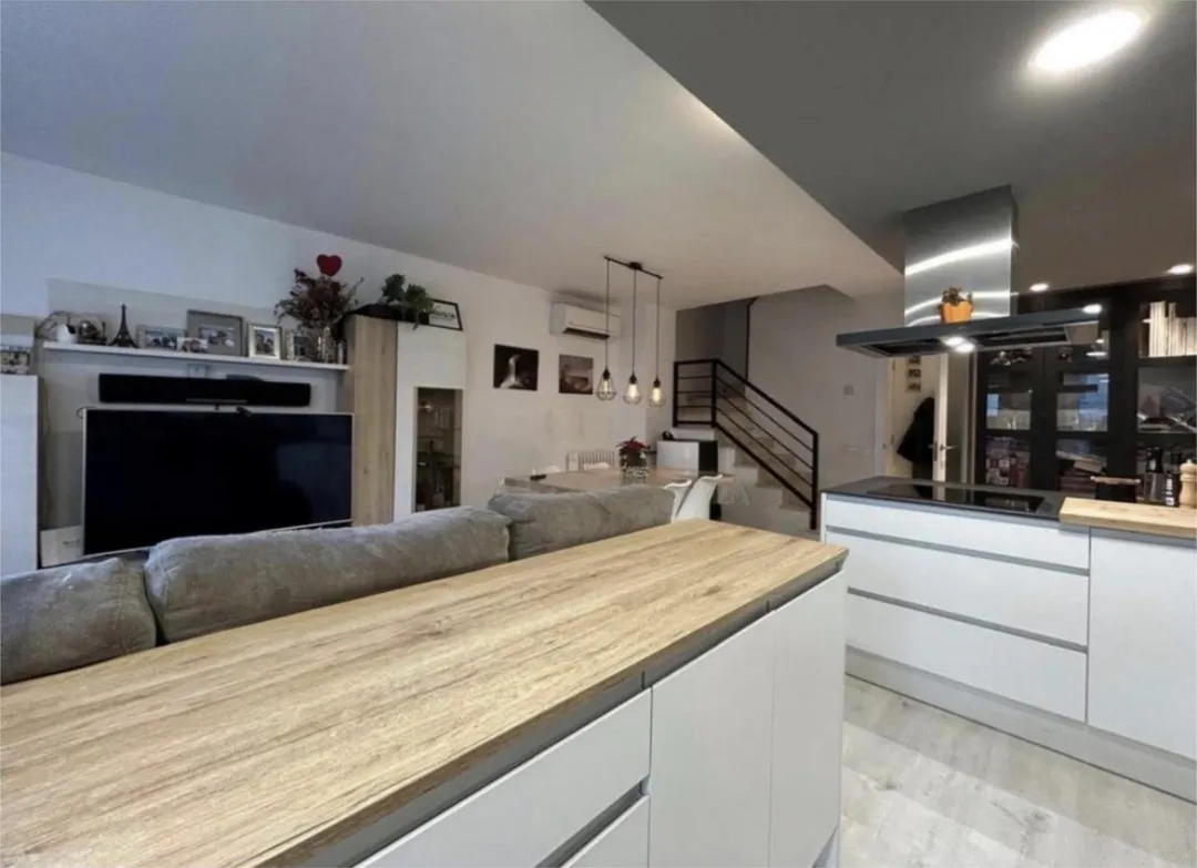 Casa adosada en  Carrer de Manuel Carrasco i Formiguera 37 - Foto 6