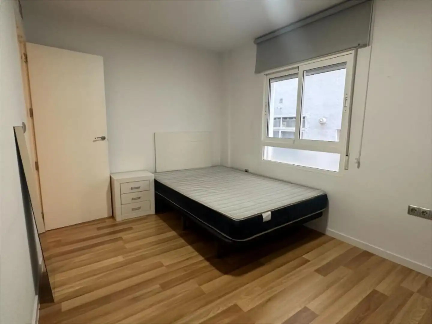 Piso en  Calle Gómez Cortina 8 - Foto 12