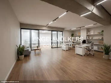 Local comercial en Esplugues de Llobregat - Foto 1