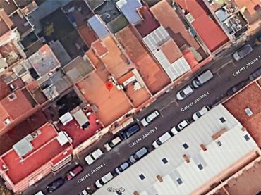 Planta baja en  Carrer Jaume I 46 - Foto 1