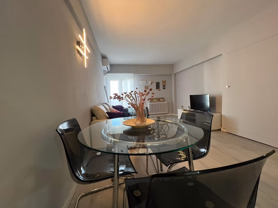 Piso en  Plaza de San Juan de la Cruz 8 - Foto 2