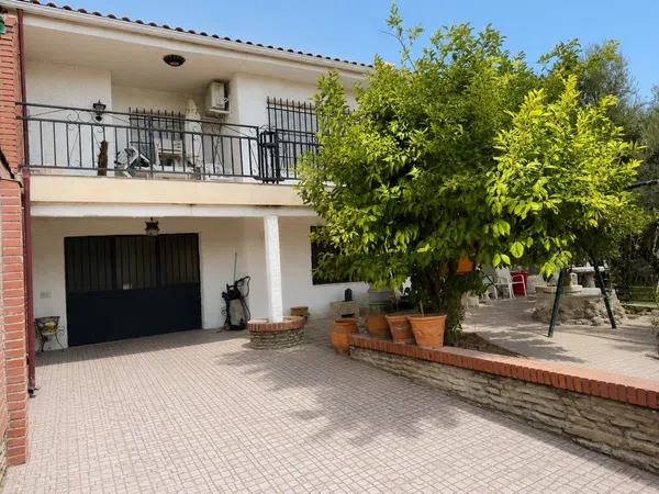Finca rústica en Baeza - Foto 1