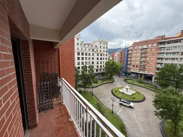 Piso en  Gregorio de la Revilla Zumarkalea 5 - Foto 1