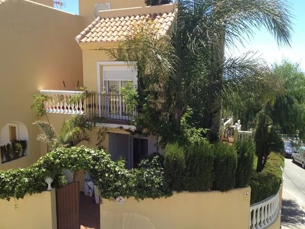 Chalet adosado en calle del Naranjo, 10 - Foto 3