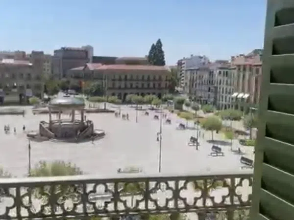 Piso en plaza del Castillo, 44