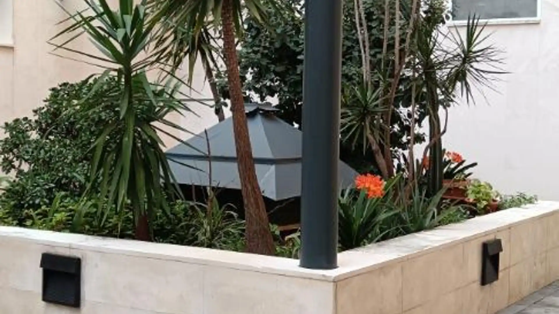 Piso en  Avenida de la Buhaira 11 - Foto 2