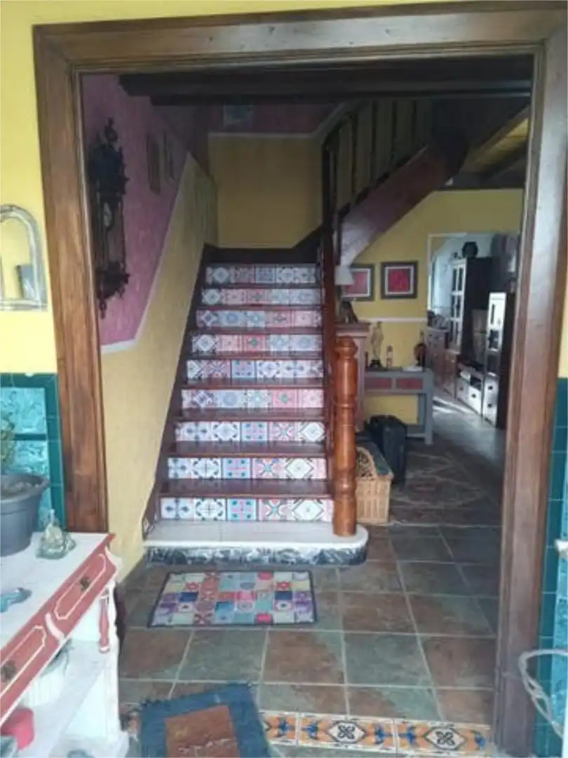 Chalet en pueblo - Foto 3