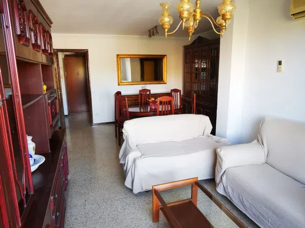 Piso en calle Victoria Domínguez Cerrato, 12