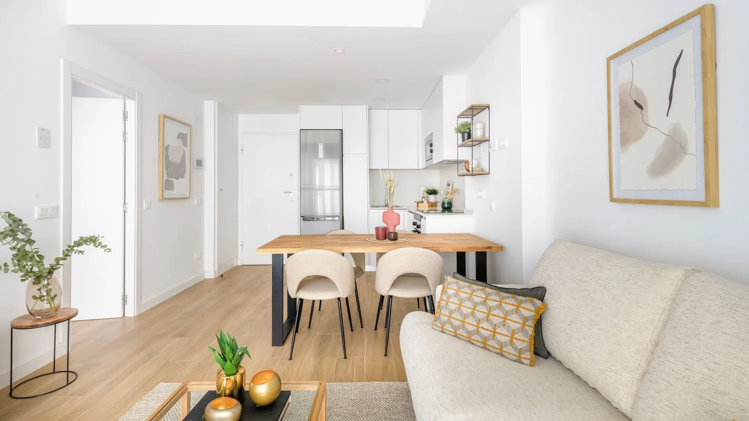 Piso en calle Casimiro Mahou Bierhans, 21 - Foto 1