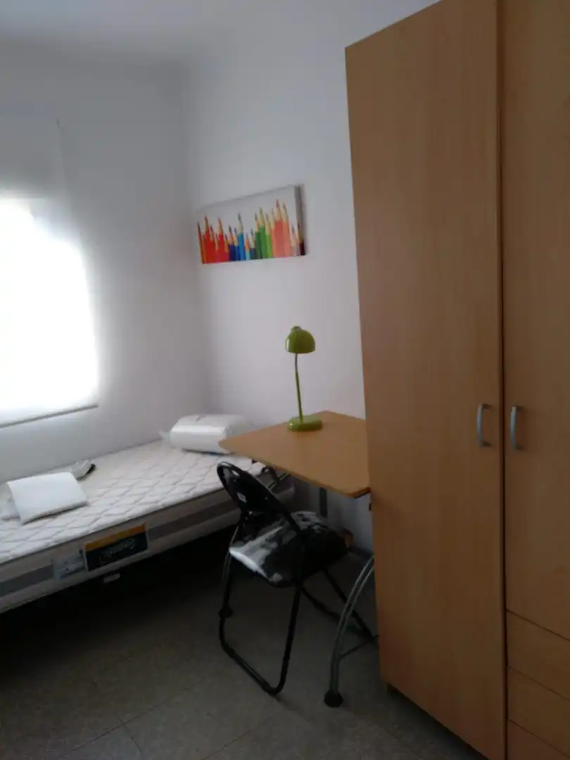 Piso en  Carrer del Doctor Manuel Candela - Foto 4
