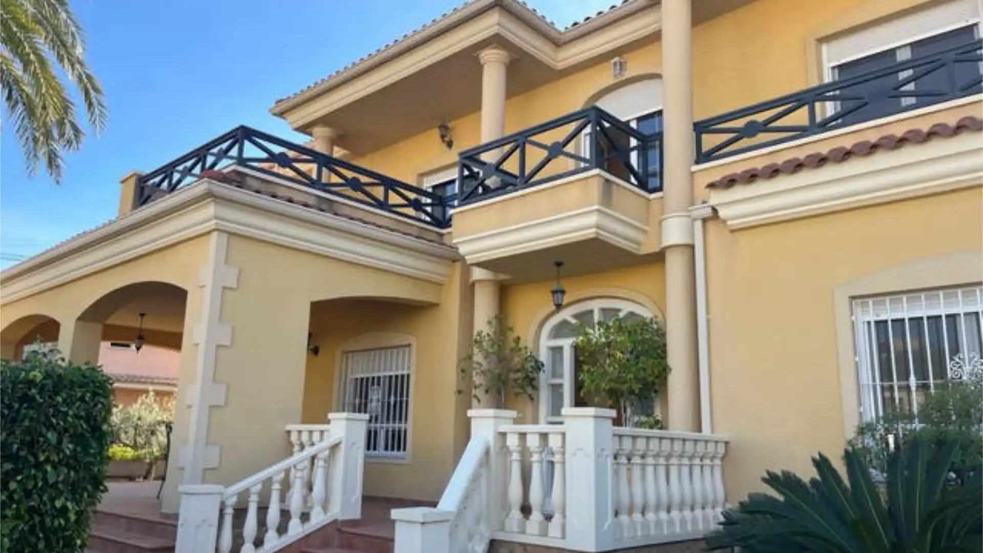 Casa adosada en Altabix - Foto 2