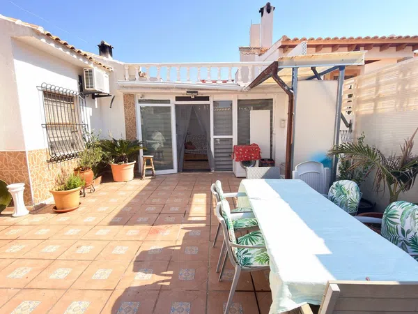 Casa o chalet independiente en Avenida del País Valenciano, 84 - Foto 1
