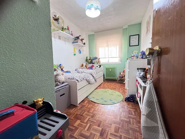 Piso en calle de Campo Real, 3