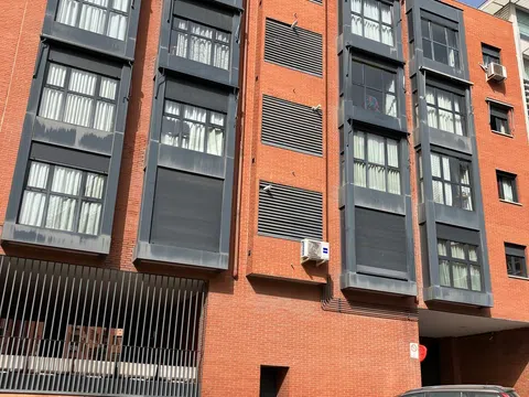 Piso en calle de Carmen Cobeña, 6