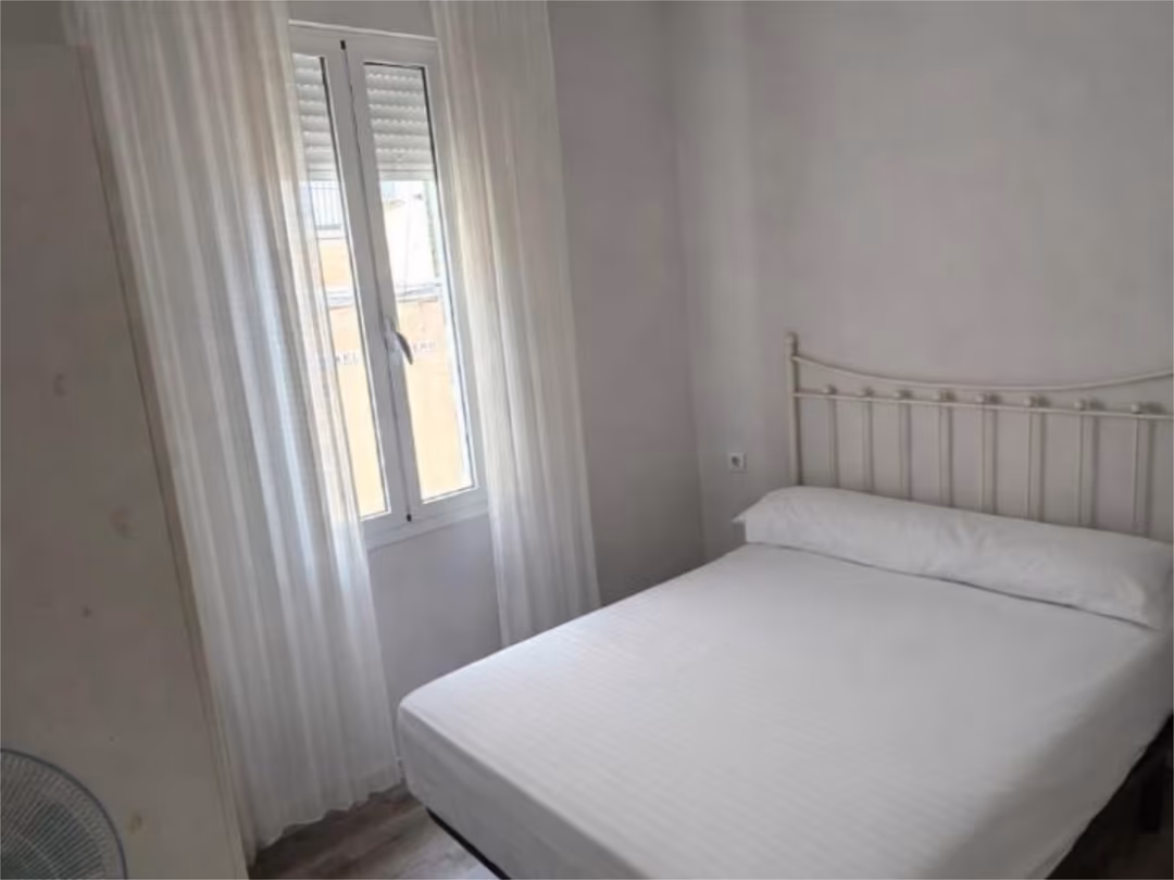 Piso en  Calle Rafael Cantarero 2 - Foto 2