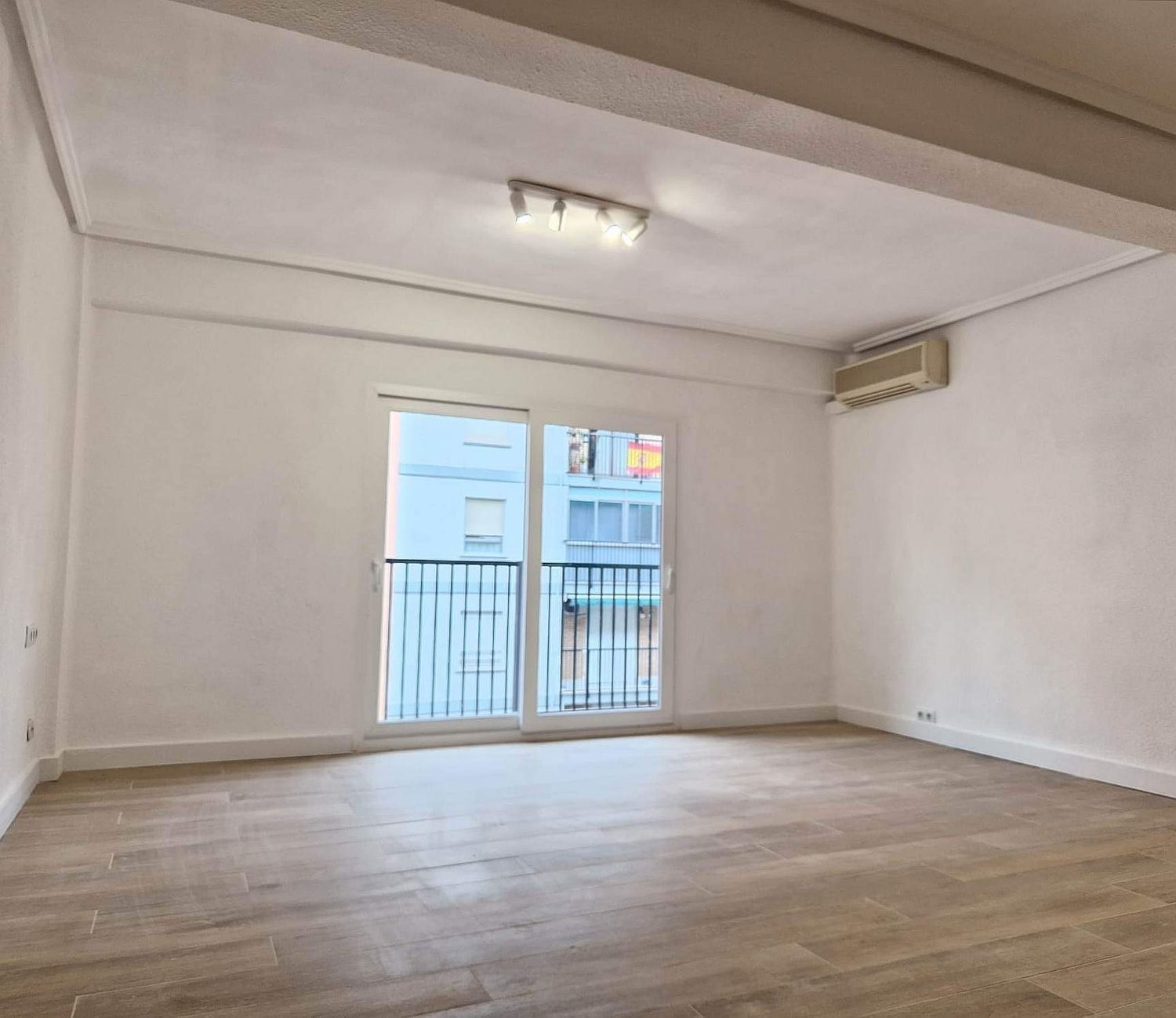 Piso en calle del Poeta Mas y Ros, 1 - Foto 3