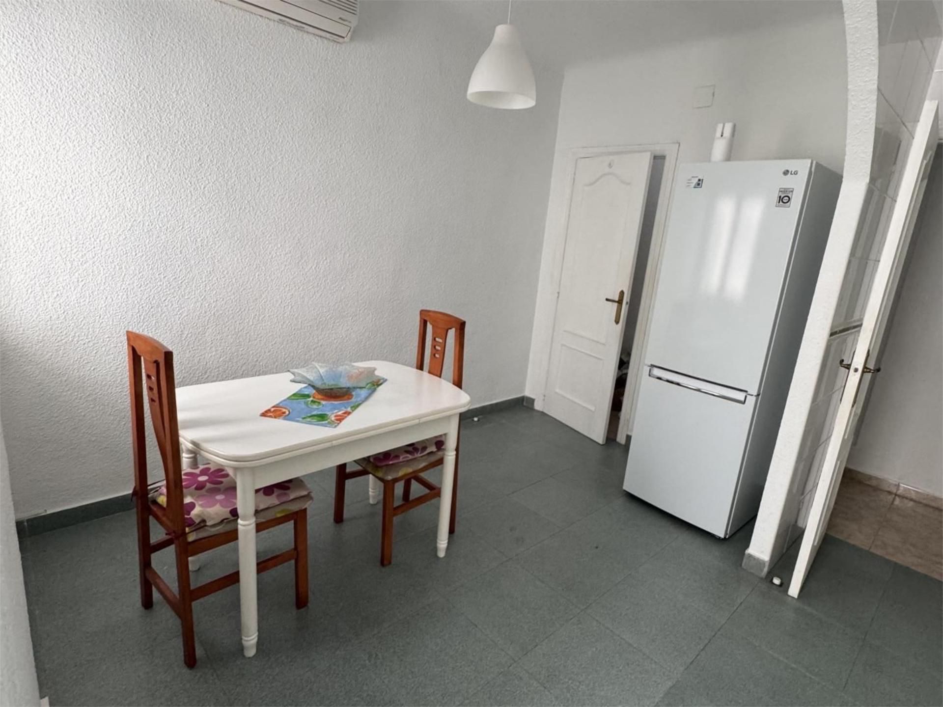 Piso en  Calle d'Isaac Albéniz 7 - Foto 4