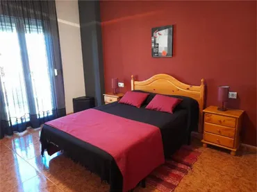 Piso en Alquiler de piso en ugijar - Foto 1