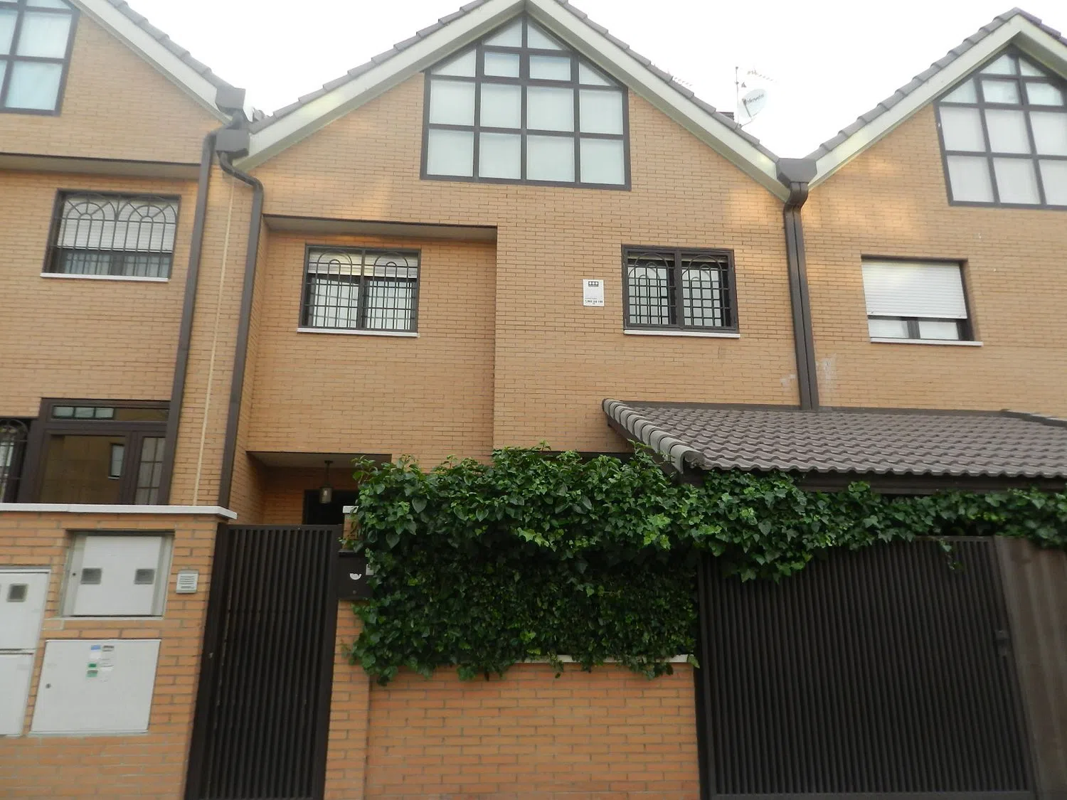 Chalet adosado en Restón i - Restón Ii - Foto 1