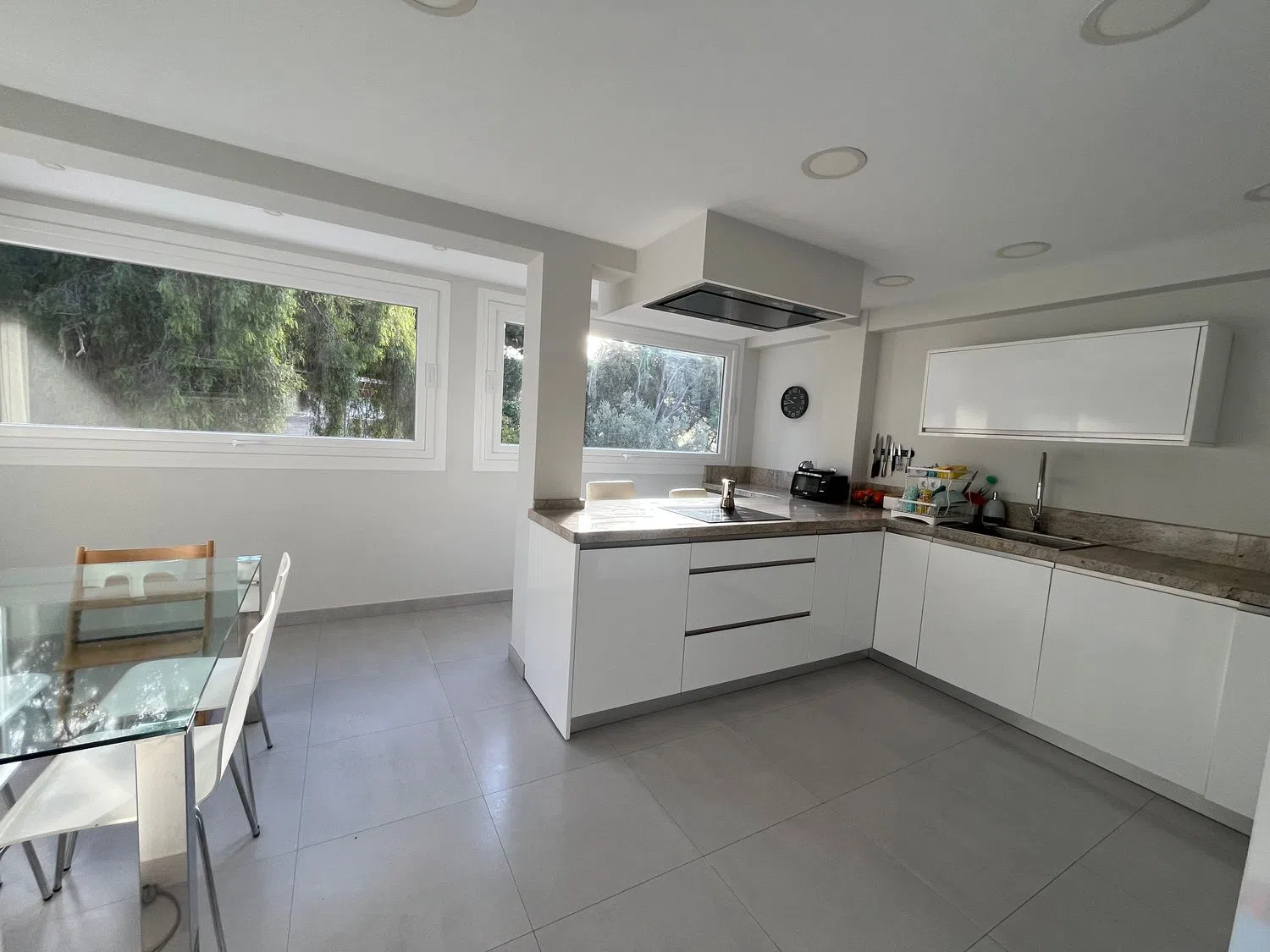 Piso en calle Marcos de Obregón, 6 - Foto 1