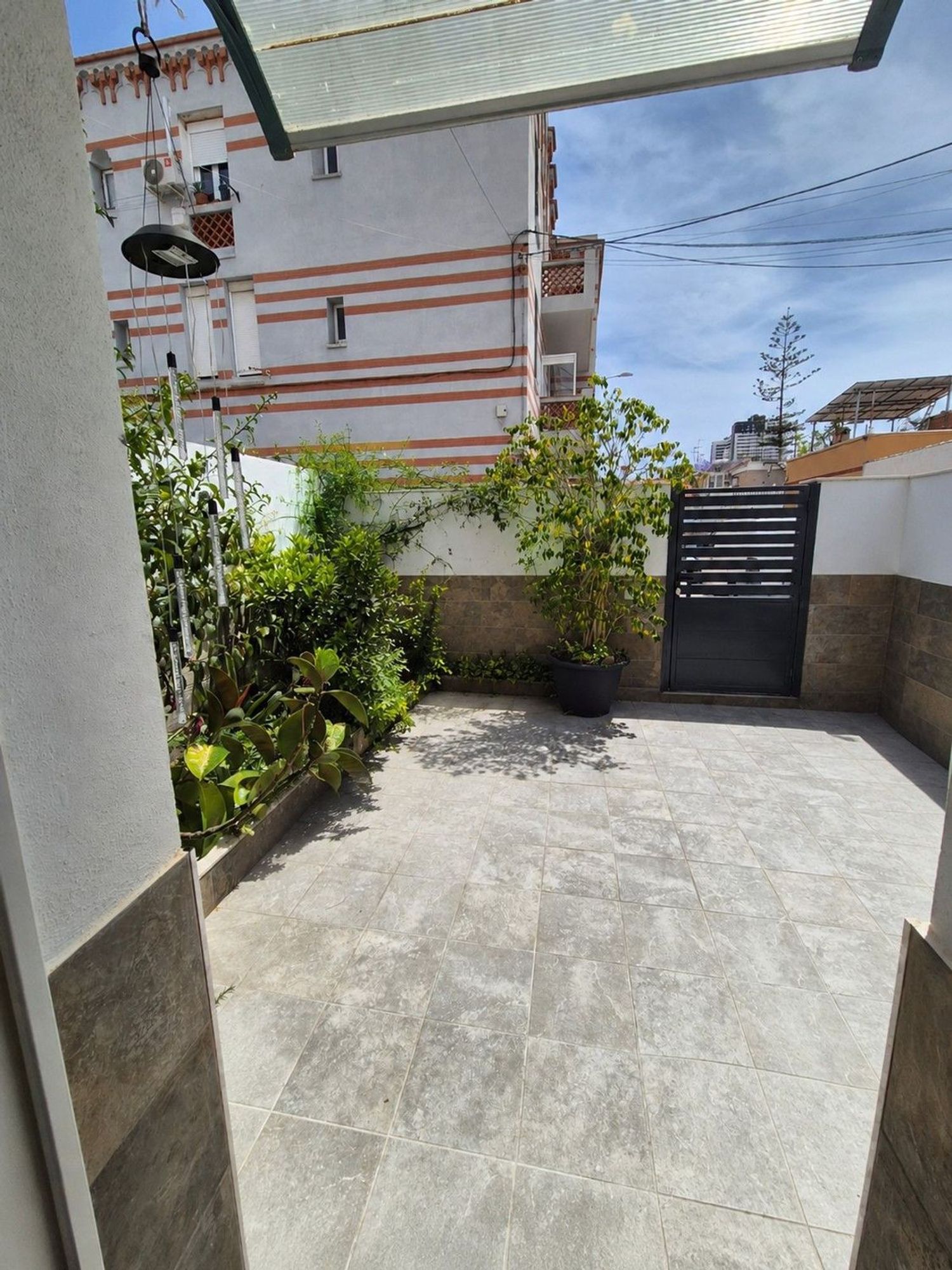 Chalet adosado en Calle Arquitecto Gonzalo Iglesias - Foto 3