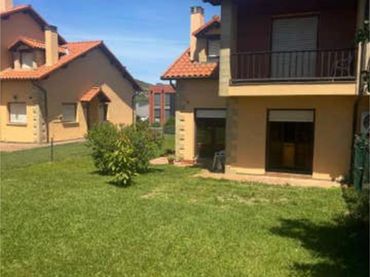 Casa adosada en Barrio las casucas E 14 - Foto 2
