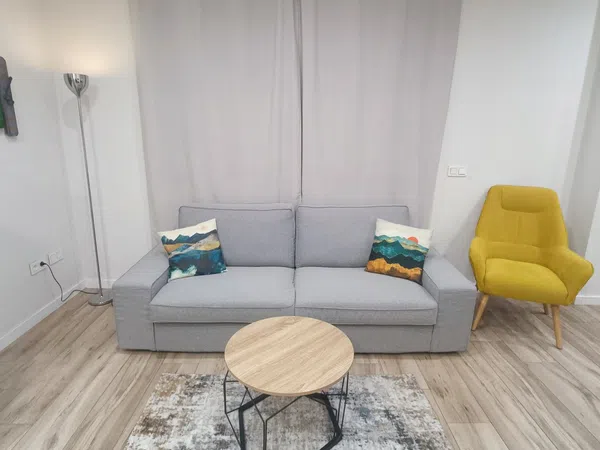Estudio en calle Rafael Salinas, 25